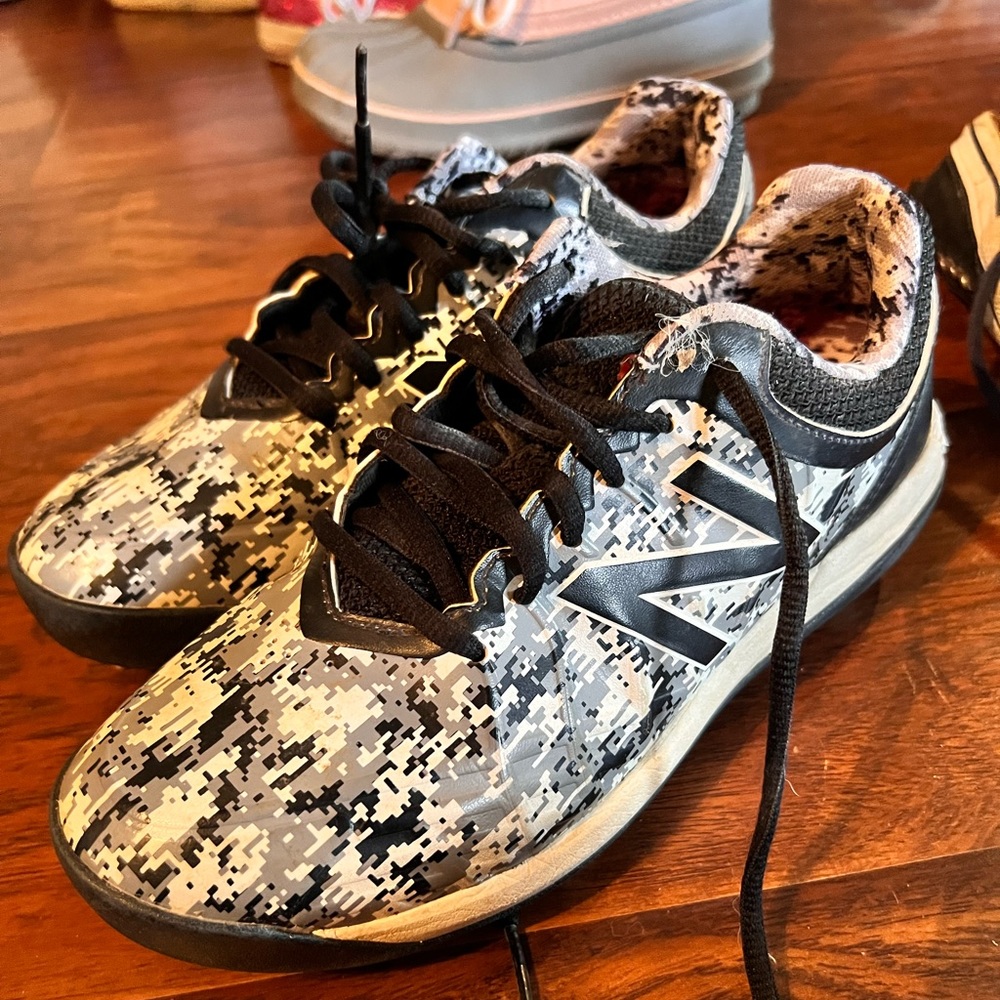 Kids new balance cleats
